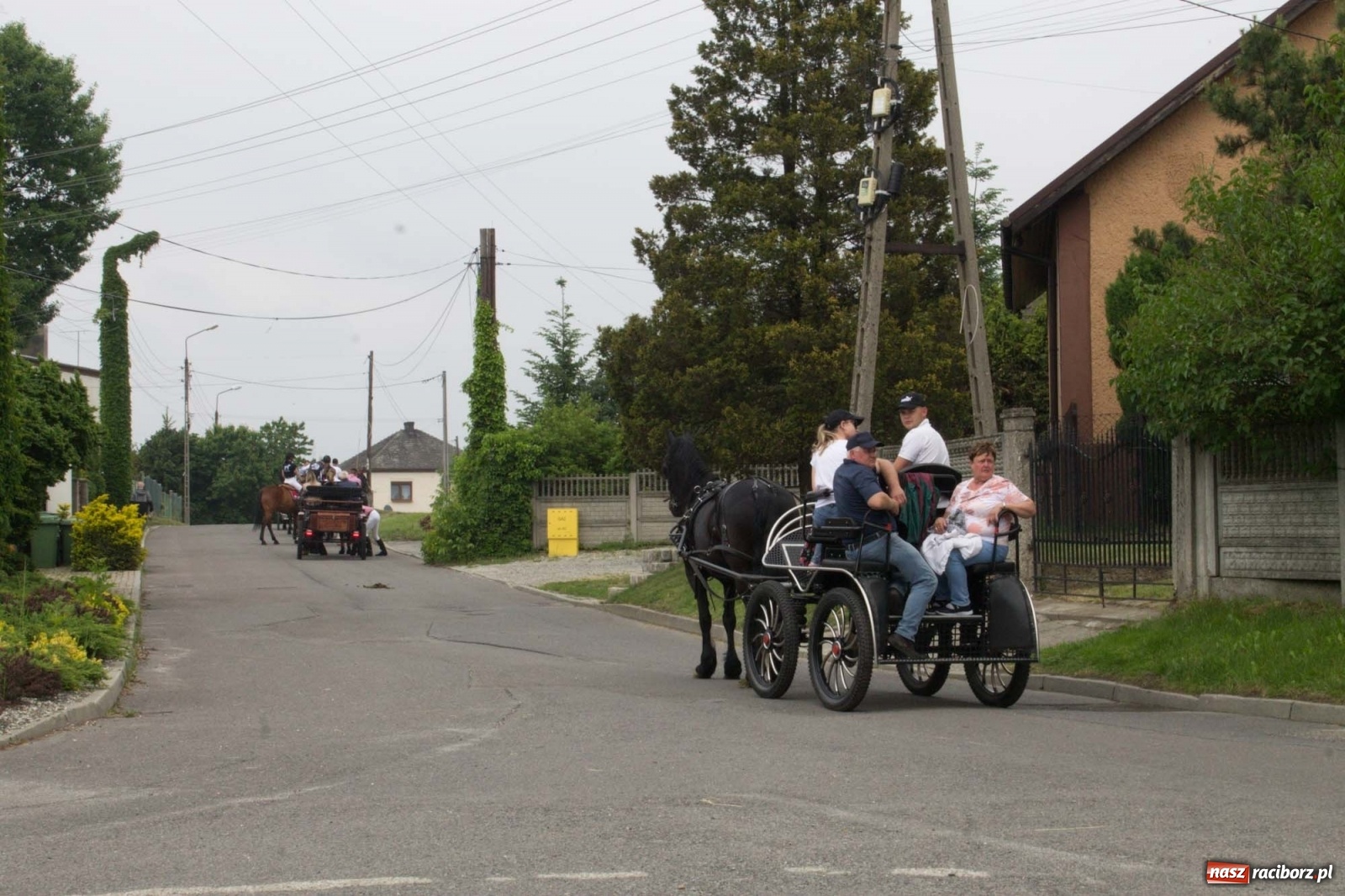 Zdjęcie w galerii na portalu naszraciborz.pl: W Brzeziu odbyła się procesja na św. Urbana [FOTO i WIDEO] wiadomości z regionu