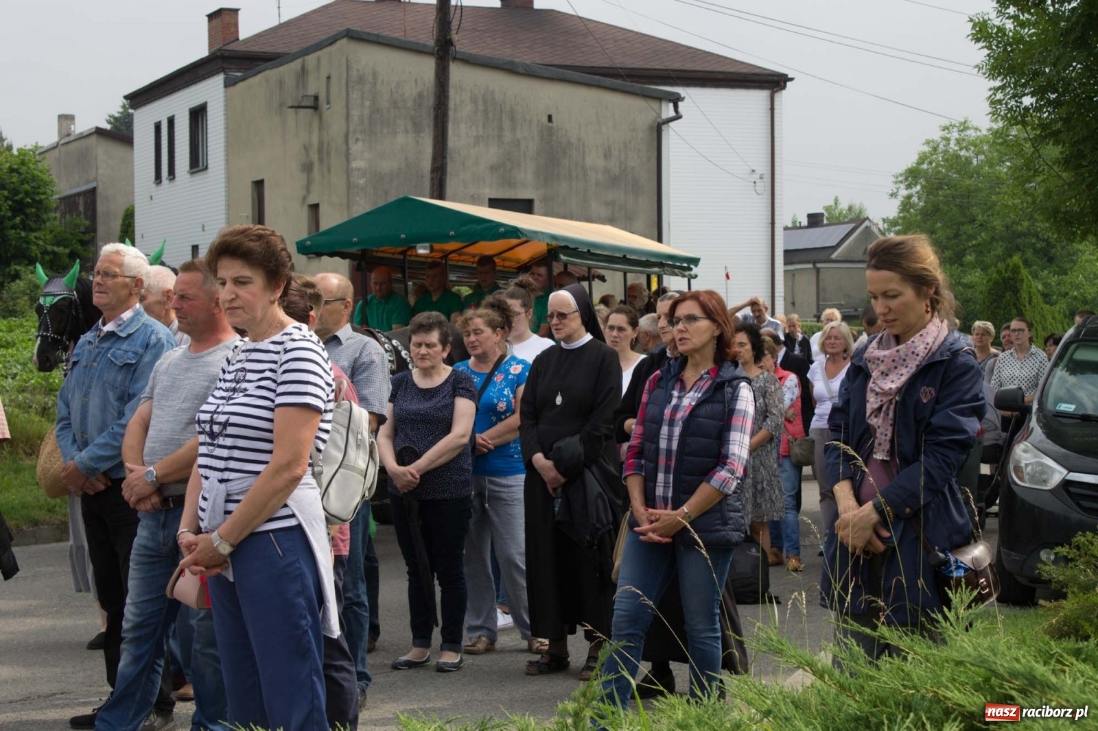 Zdjęcie w galerii na portalu naszraciborz.pl: W Brzeziu odbyła się procesja na św. Urbana [FOTO i WIDEO] wiadomości z regionu
