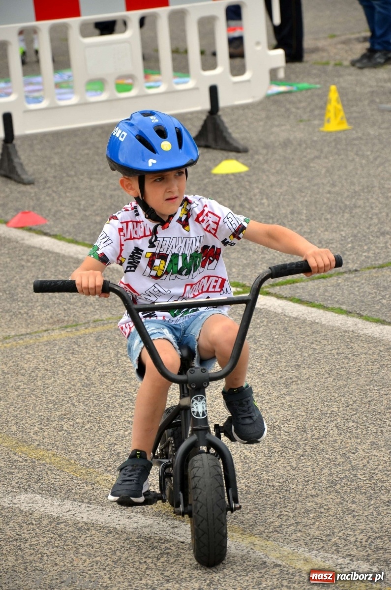 Zdjęcie w galerii na portalu naszraciborz.pl: Racibórz kocha rower i rowerowe show uczestnika Mam Talent wiadomości z regionu