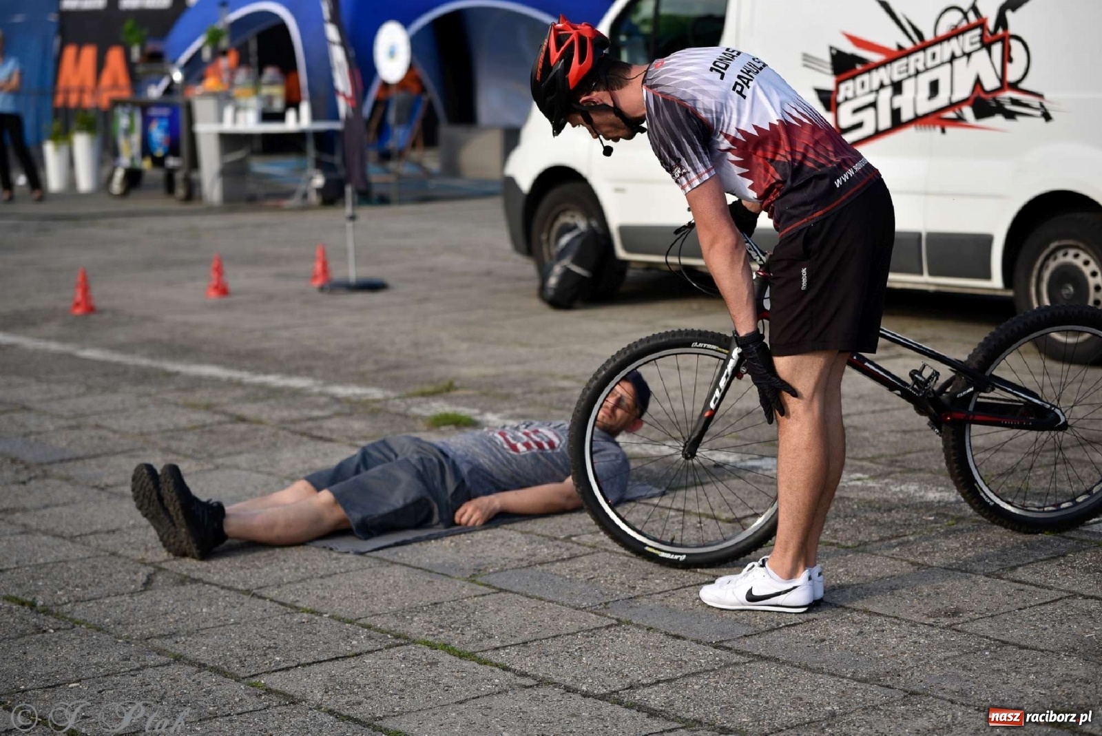 Zdjęcie w galerii na portalu naszraciborz.pl: Racibórz kocha rower i rowerowe show uczestnika Mam Talent wiadomości z regionu