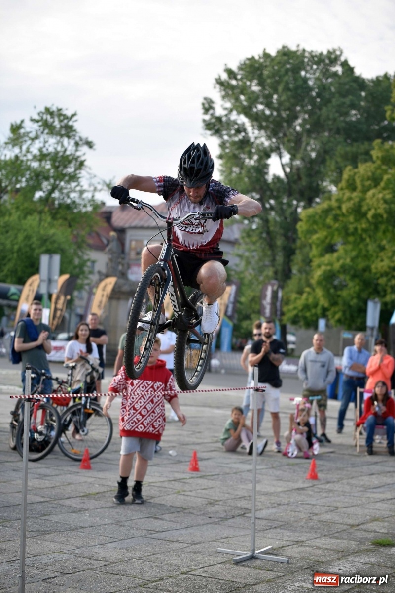 Zdjęcie w galerii na portalu naszraciborz.pl: Racibórz kocha rower i rowerowe show uczestnika Mam Talent wiadomości z regionu