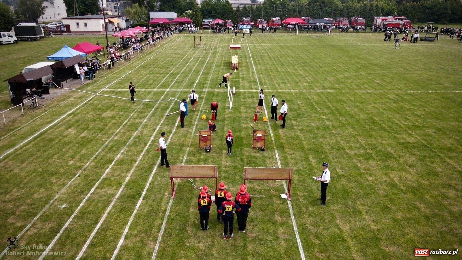 Zdjęcie w galerii na portalu naszraciborz.pl: Strażacka rywalizacja w Pietrowicach Wielkich w oku drona [FOTO i WIDEO] wiadomości z regionu