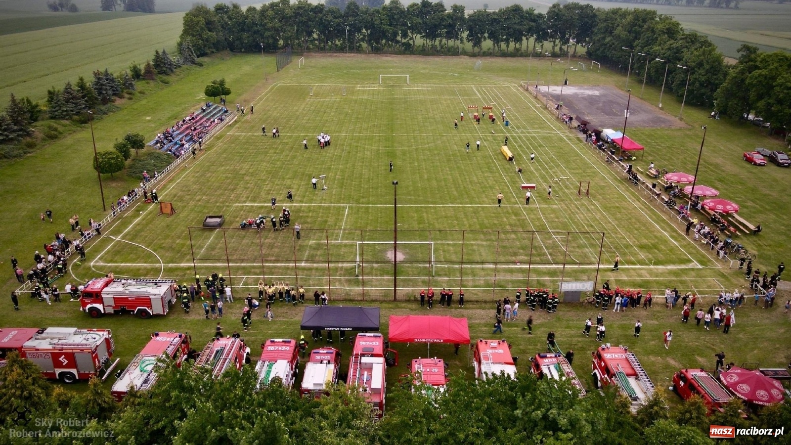Zdjęcie w galerii na portalu naszraciborz.pl: Strażacka rywalizacja w Pietrowicach Wielkich w oku drona [FOTO i WIDEO] wiadomości z regionu
