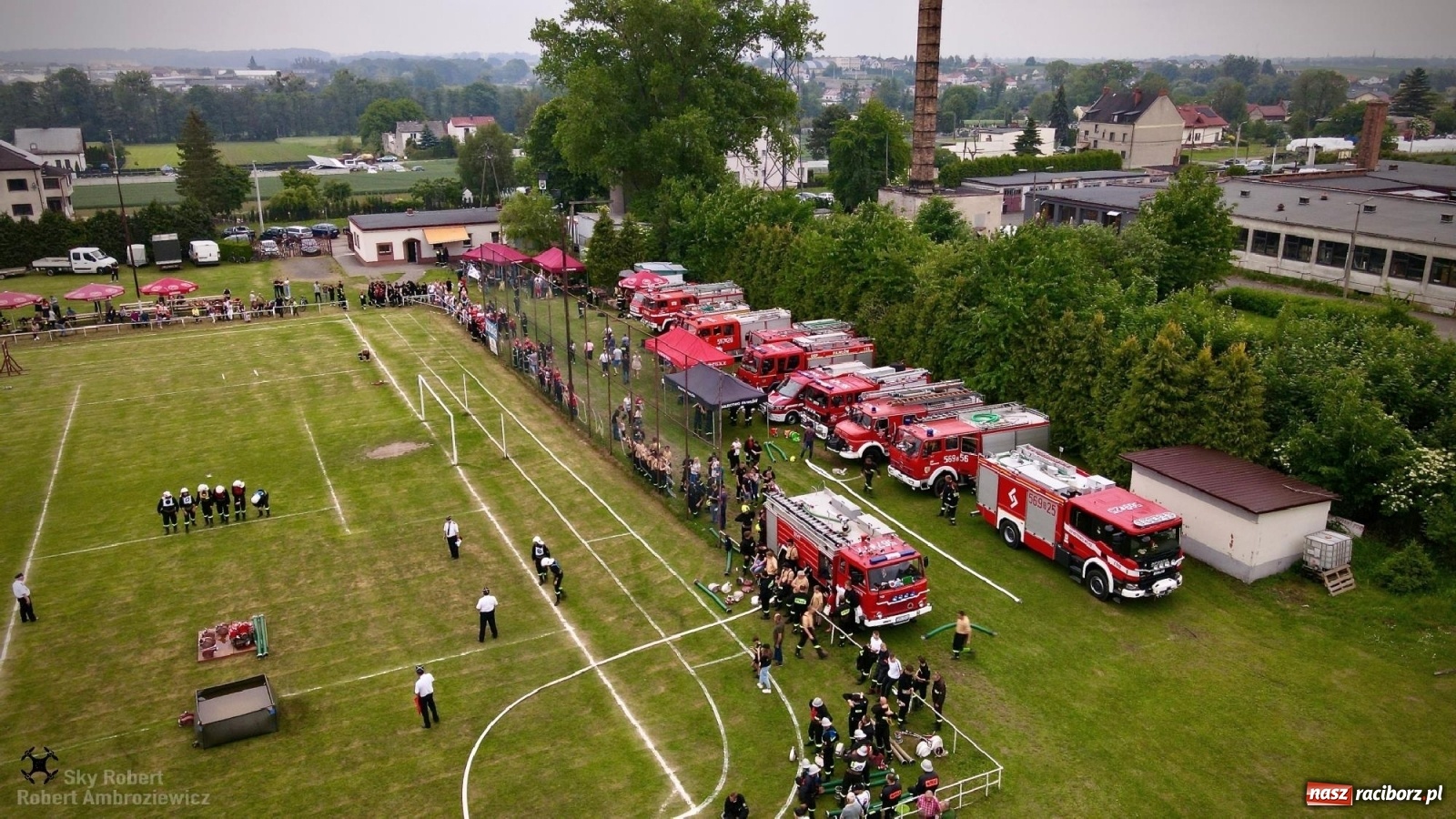 Zdjęcie w galerii na portalu naszraciborz.pl: Strażacka rywalizacja w Pietrowicach Wielkich w oku drona [FOTO i WIDEO] wiadomości z regionu