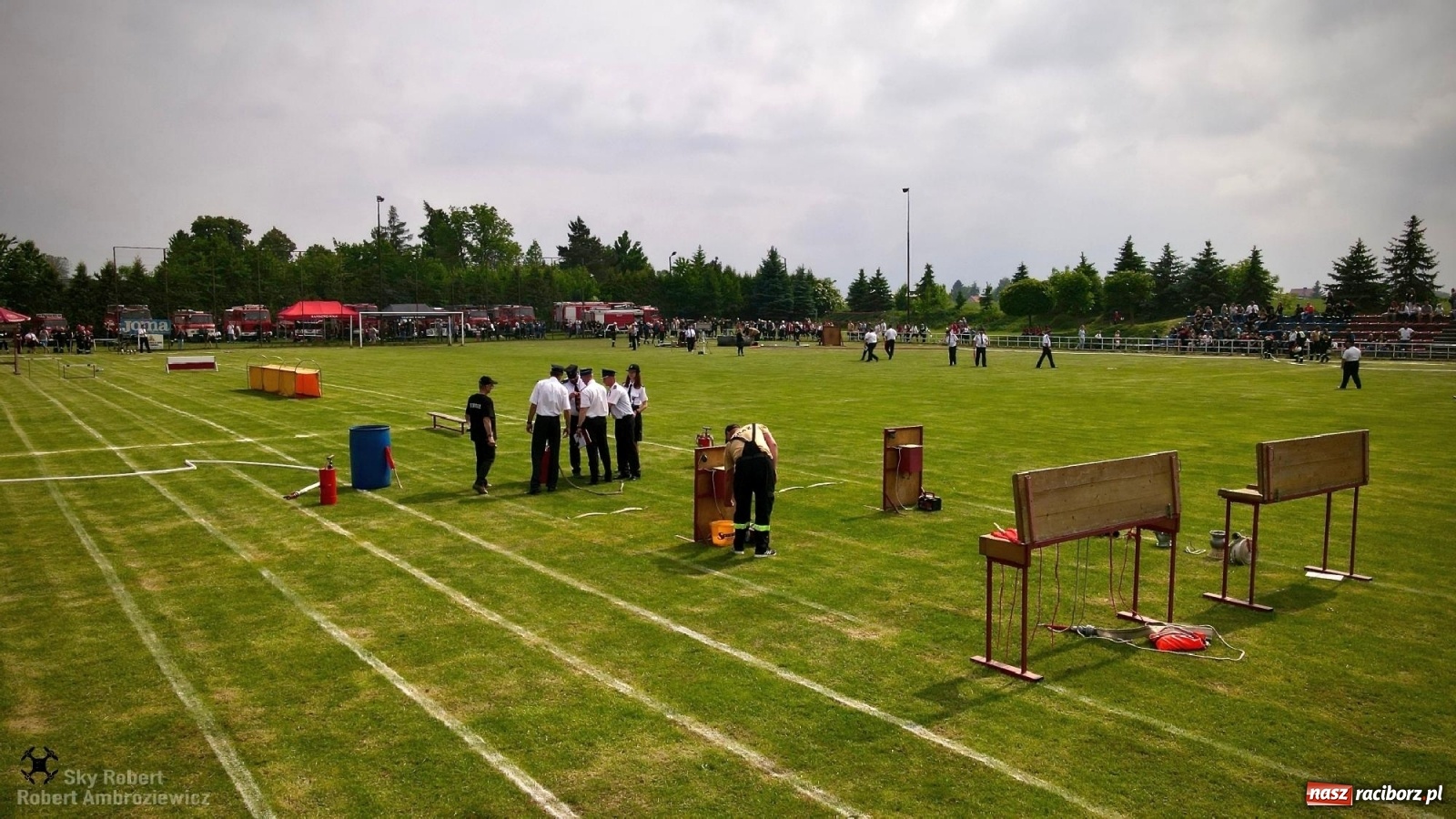 Zdjęcie w galerii na portalu naszraciborz.pl: Strażacka rywalizacja w Pietrowicach Wielkich w oku drona [FOTO i WIDEO] wiadomości z regionu