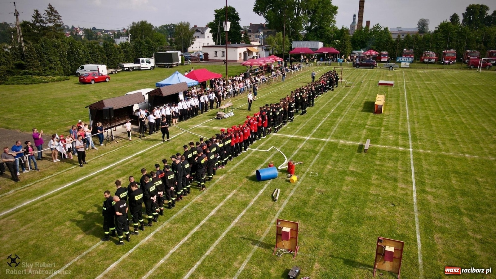 Zdjęcie w galerii na portalu naszraciborz.pl: Strażacka rywalizacja w Pietrowicach Wielkich w oku drona [FOTO i WIDEO] wiadomości z regionu