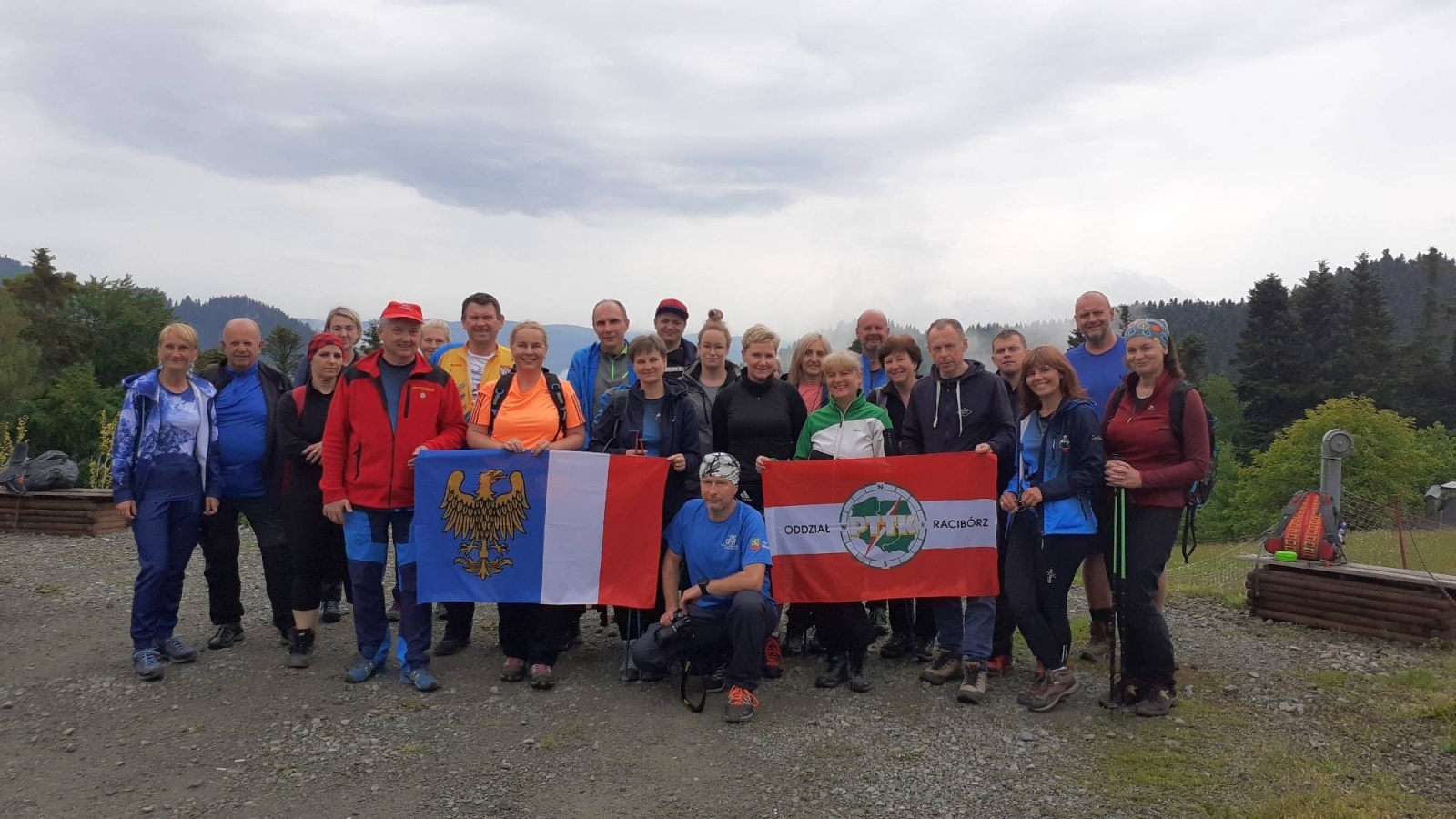 Zdjęcie w galerii na portalu naszraciborz.pl: Raciborzanie poznają Beskidy - Radziejowa wiadomości z regionu