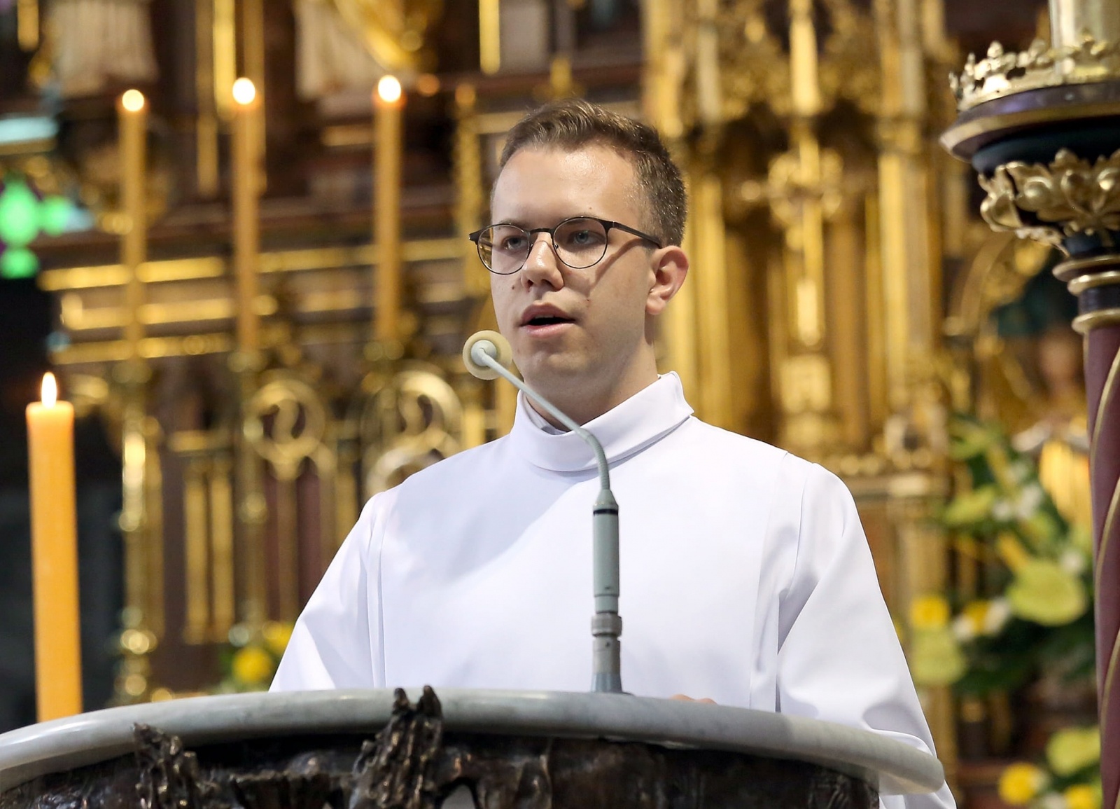 Zdjęcie w galerii na portalu naszraciborz.pl: Prymicje w Kuźni Raciborskiej. Przemysław Pawlak przyjął święcenia kapłańskie wiadomości z regionu