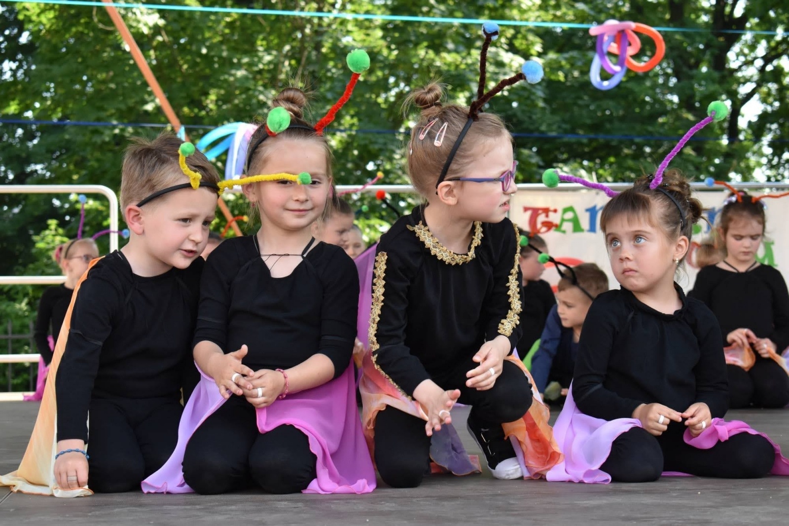 Zdjęcie w galerii na portalu naszraciborz.pl: Taneczne podsumowanie roku szkolnego 2021/2022 za nami wiadomości z regionu