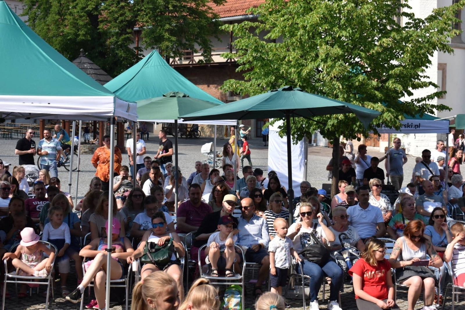 Zdjęcie w galerii na portalu naszraciborz.pl: Taneczne podsumowanie roku szkolnego 2021/2022 za nami wiadomości z regionu