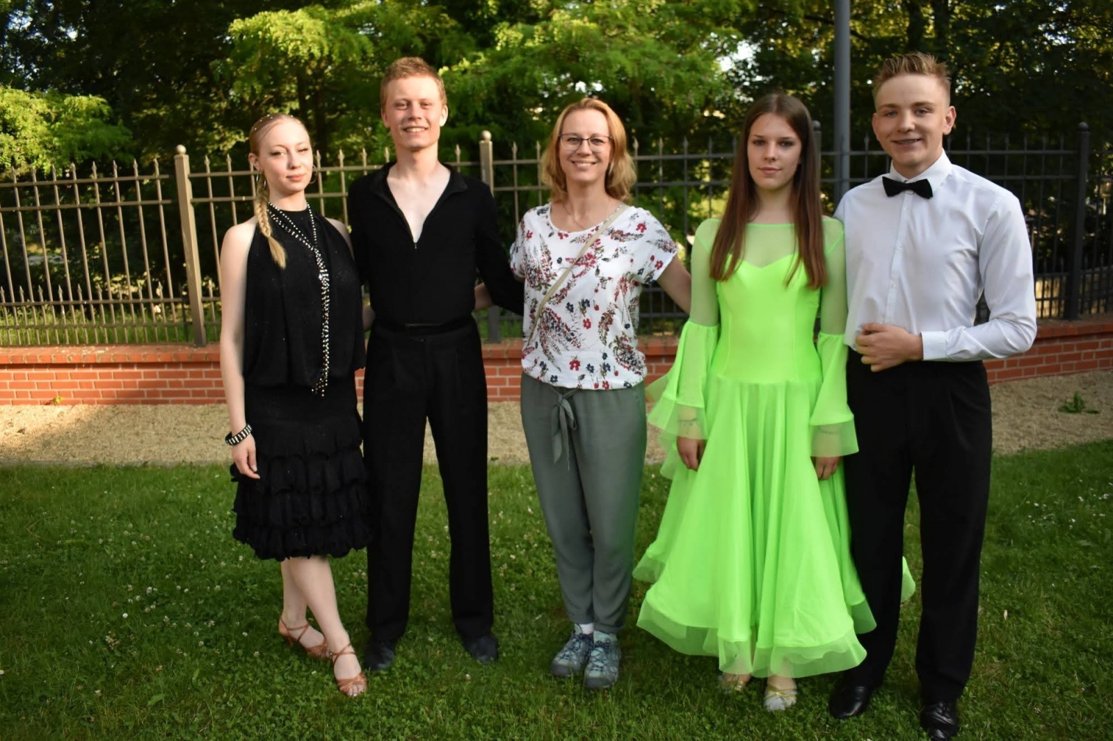 Zdjęcie w galerii na portalu naszraciborz.pl: Taneczne podsumowanie roku szkolnego 2021/2022 za nami wiadomości z regionu