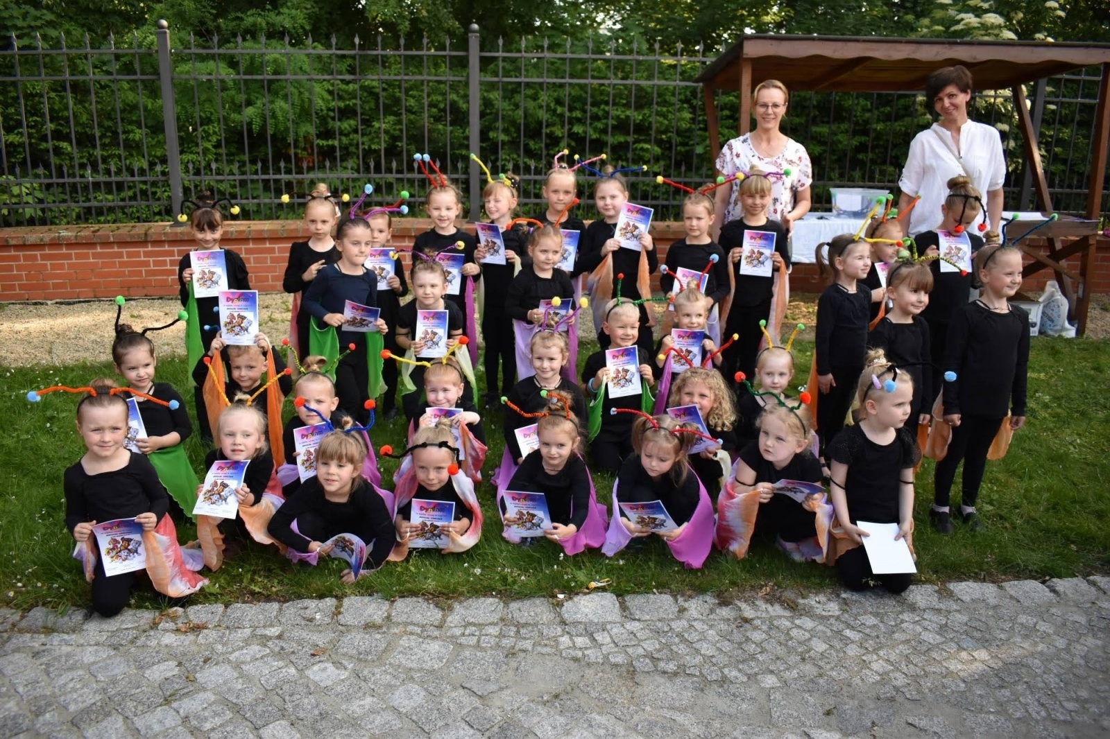 Zdjęcie w galerii na portalu naszraciborz.pl: Taneczne podsumowanie roku szkolnego 2021/2022 za nami wiadomości z regionu