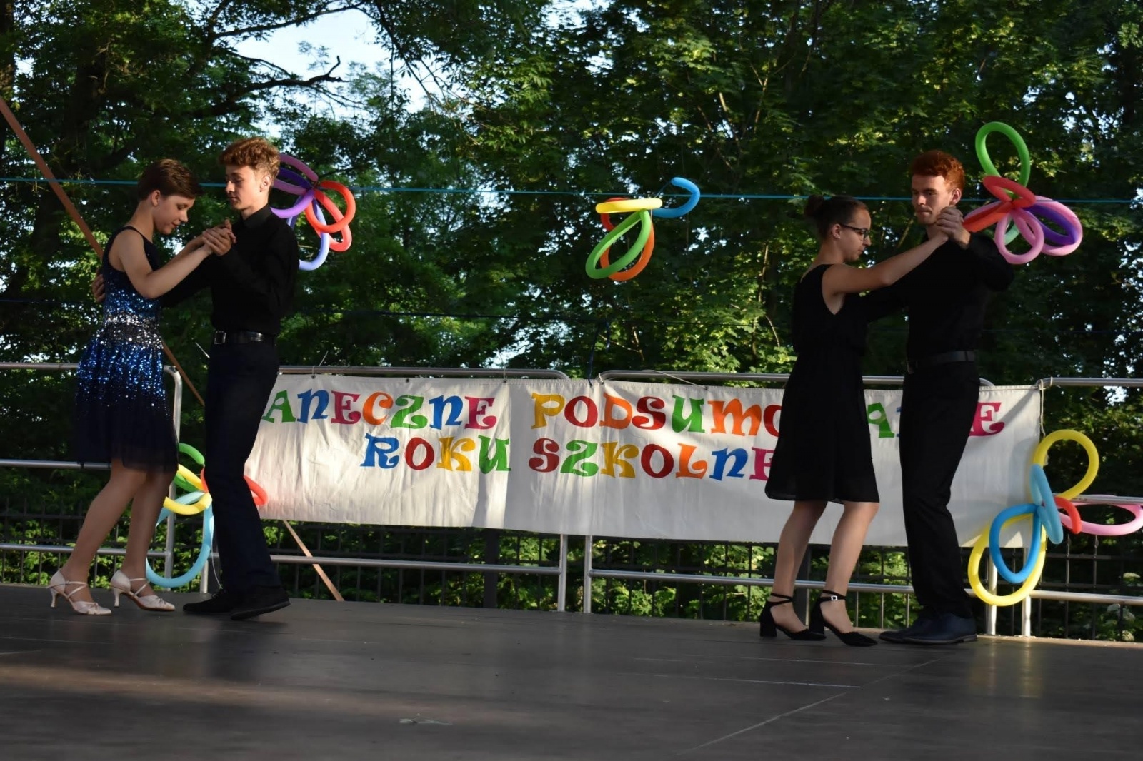 Zdjęcie w galerii na portalu naszraciborz.pl: Taneczne podsumowanie roku szkolnego 2021/2022 za nami wiadomości z regionu