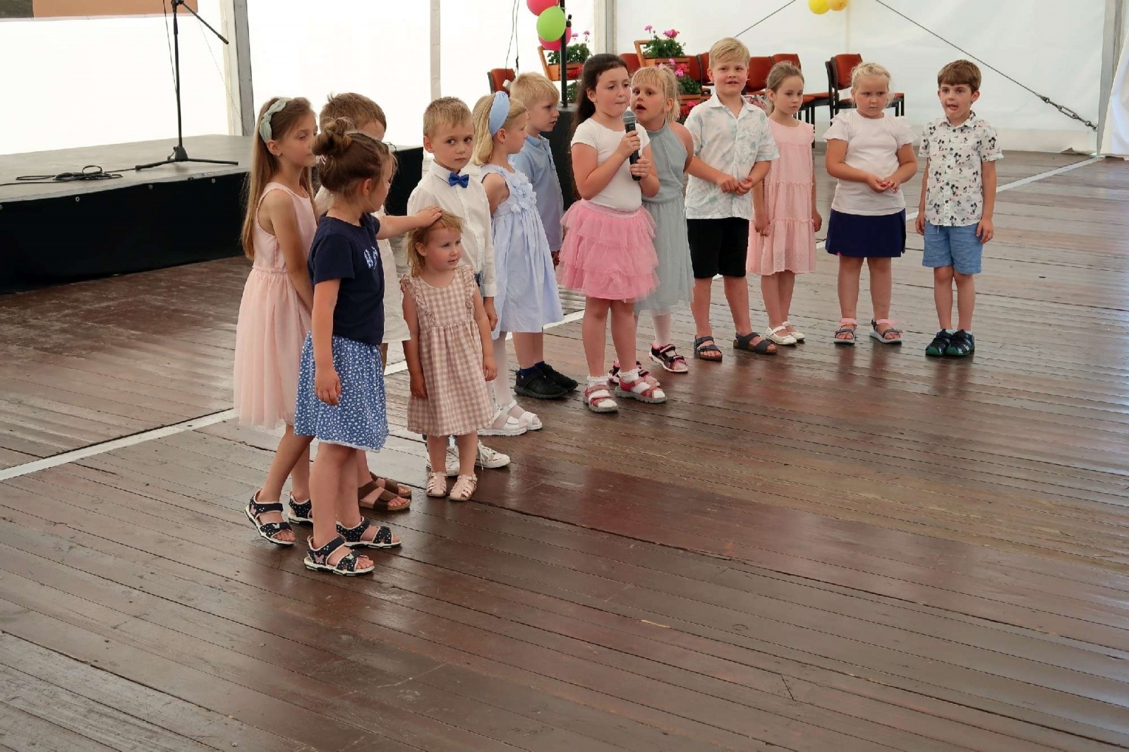 Zdjęcie w galerii na portalu naszraciborz.pl: To już 90 lat obecności franciszkanów na Płoni. Parafia zorganizowała festyn z talentami wiadomości z regionu