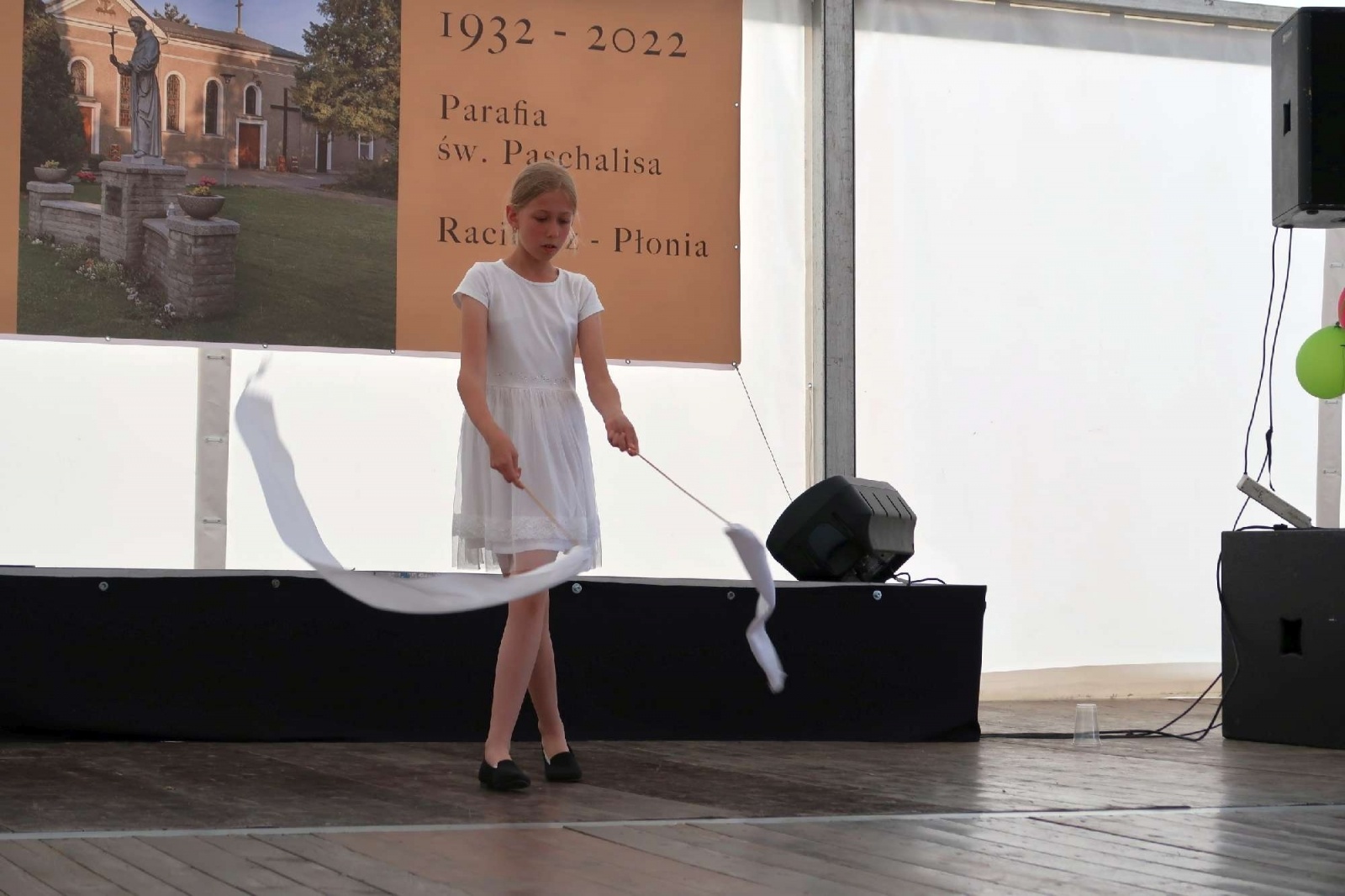 Zdjęcie w galerii na portalu naszraciborz.pl: To już 90 lat obecności franciszkanów na Płoni. Parafia zorganizowała festyn z talentami wiadomości z regionu