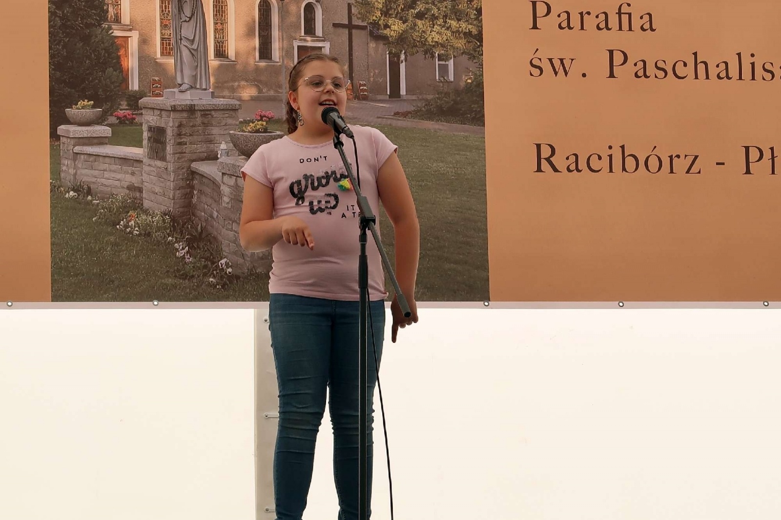 Zdjęcie w galerii na portalu naszraciborz.pl: To już 90 lat obecności franciszkanów na Płoni. Parafia zorganizowała festyn z talentami wiadomości z regionu