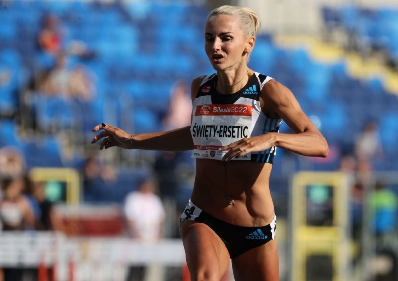 Zdjęcie w galerii na portalu naszraciborz.pl: Justyna Święty-Ersetic trzecia w Kotle Czarownic wiadomości z regionu