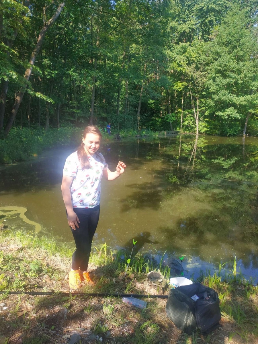 Zdjęcie w galerii na portalu naszraciborz.pl: Taaaka ryba. Najmłodsi wędkowali pod Oborą wiadomości z regionu