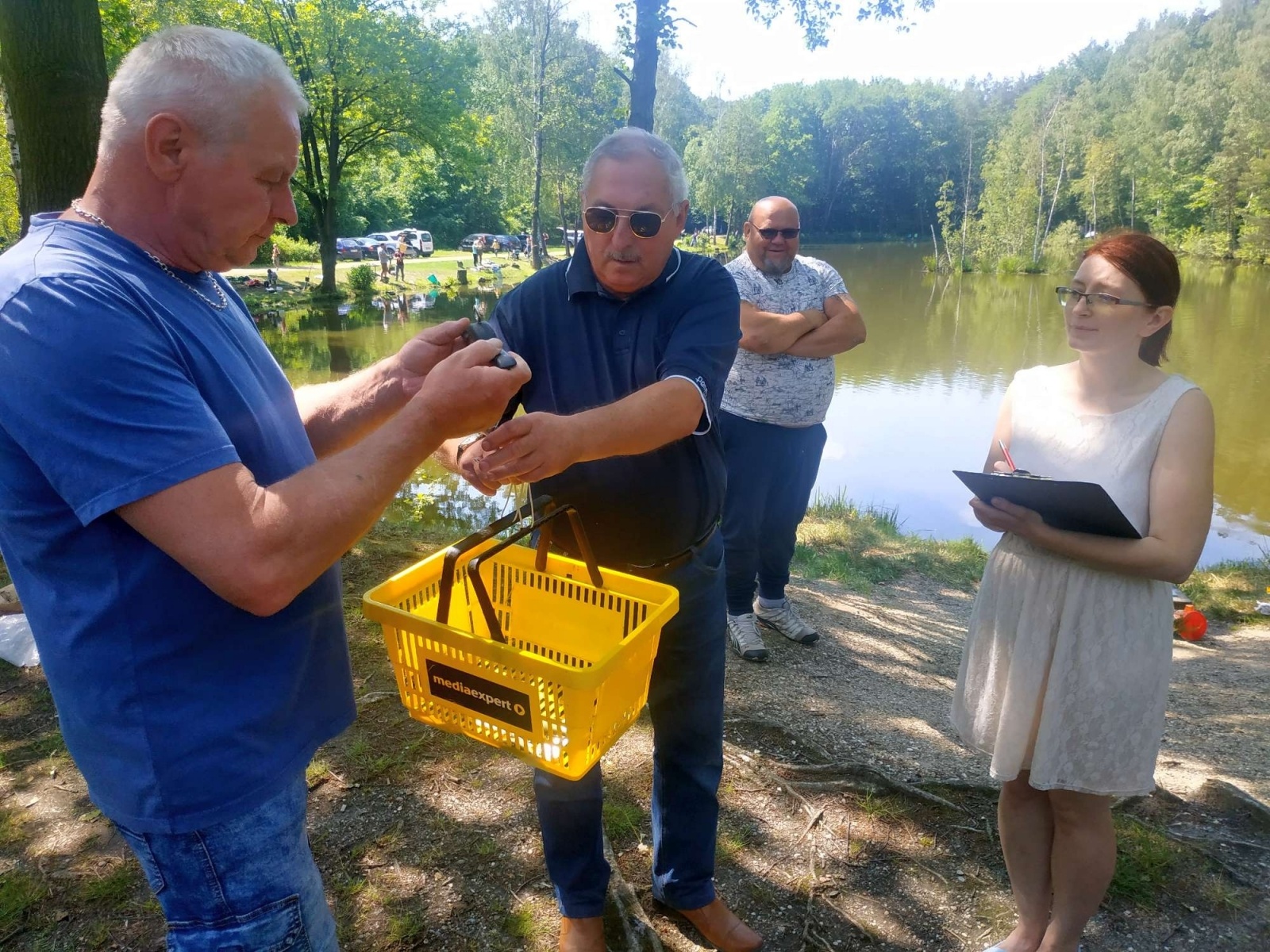 Zdjęcie w galerii na portalu naszraciborz.pl: Taaaka ryba. Najmłodsi wędkowali pod Oborą wiadomości z regionu