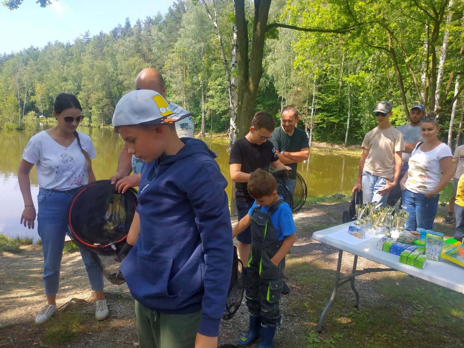 Zdjęcie w galerii na portalu naszraciborz.pl: Taaaka ryba. Najmłodsi wędkowali pod Oborą wiadomości z regionu