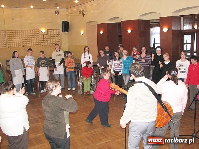 Zdjęcie w galerii na portalu naszraciborz.pl: Spotkanie Dzieci dzieciom wiadomości z regionu