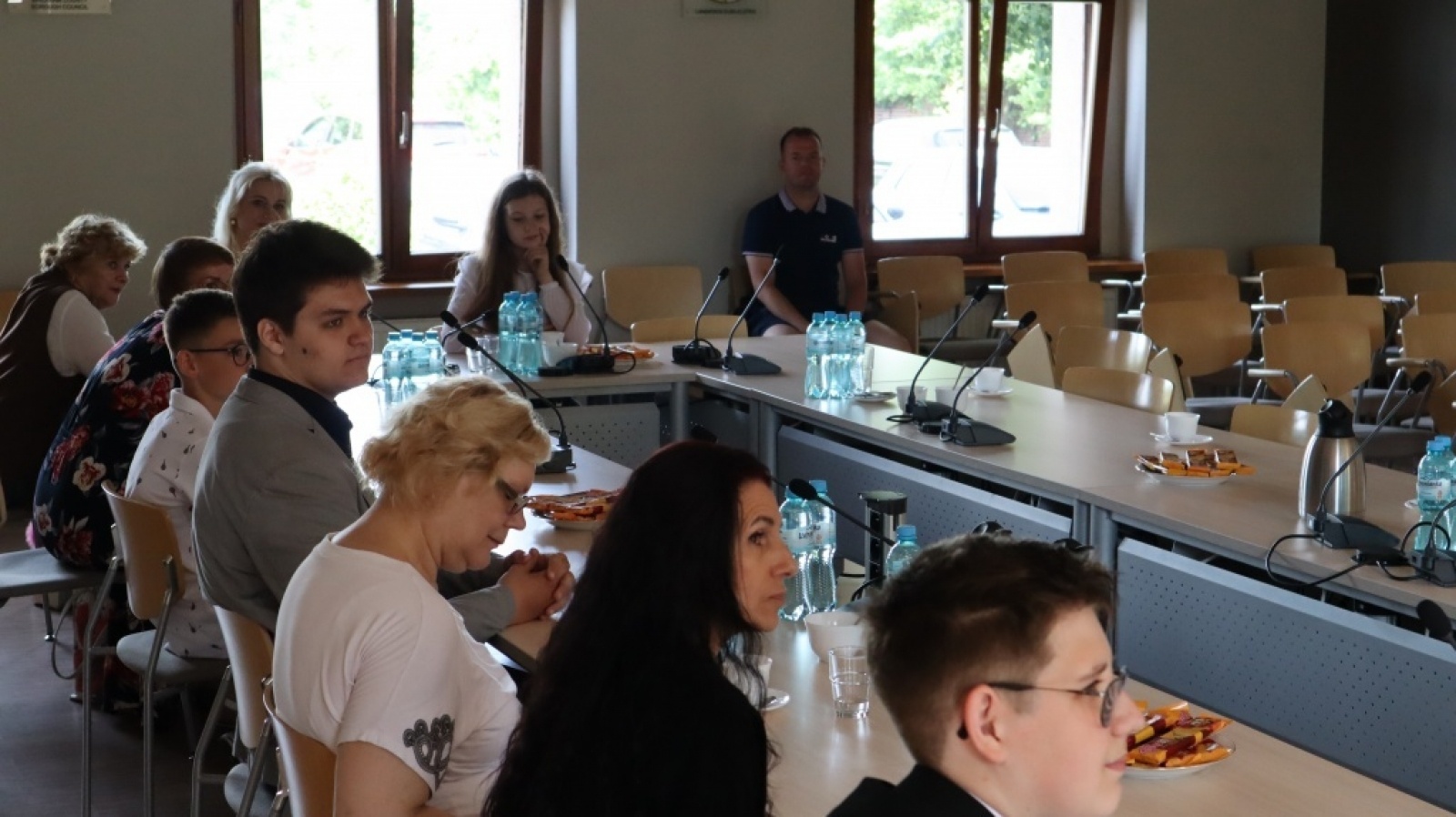 Zdjęcie w galerii na portalu naszraciborz.pl: Mistrzowie ortografii nagrodzeni w starostwie wiadomości z regionu