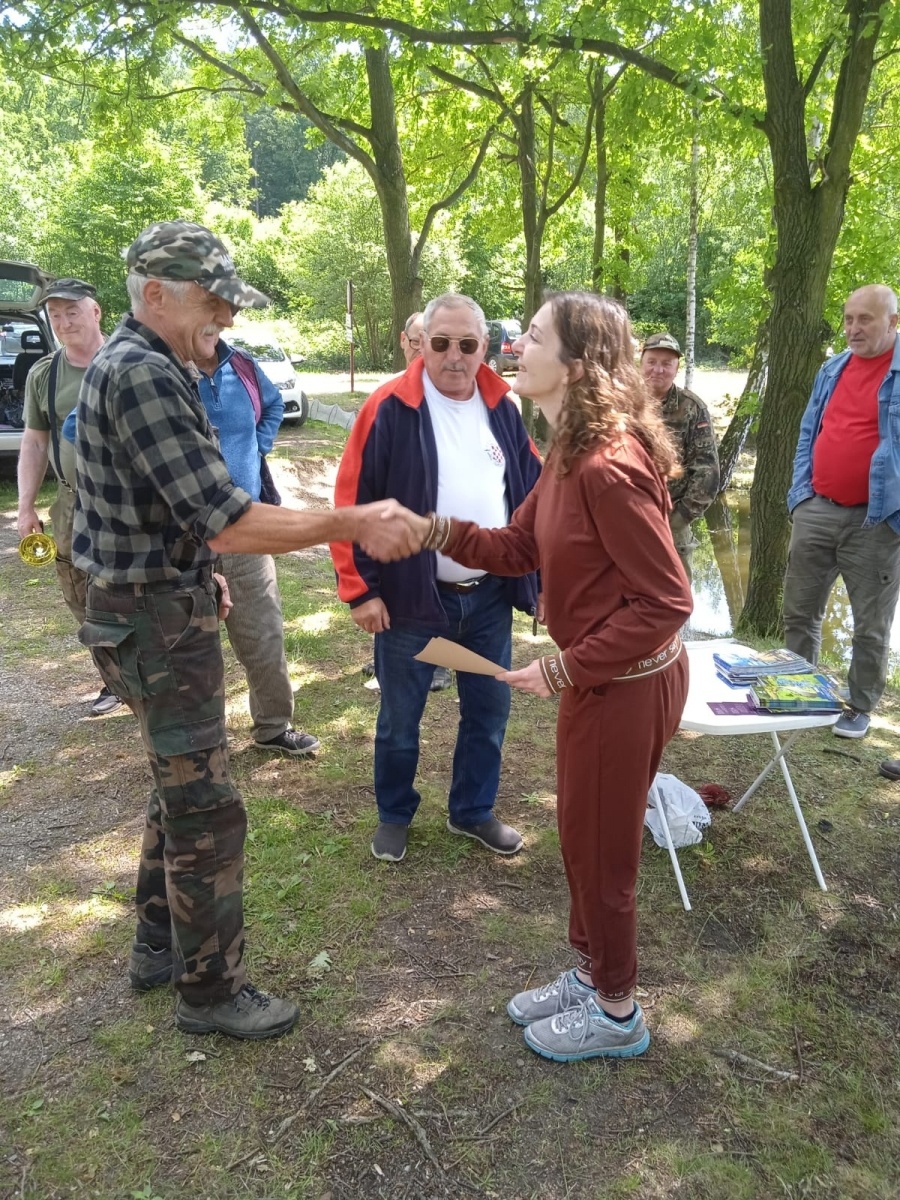 Zdjęcie w galerii na portalu naszraciborz.pl: Wędkarze walczyli o puchar dyrektorki Arboretum wiadomości z regionu