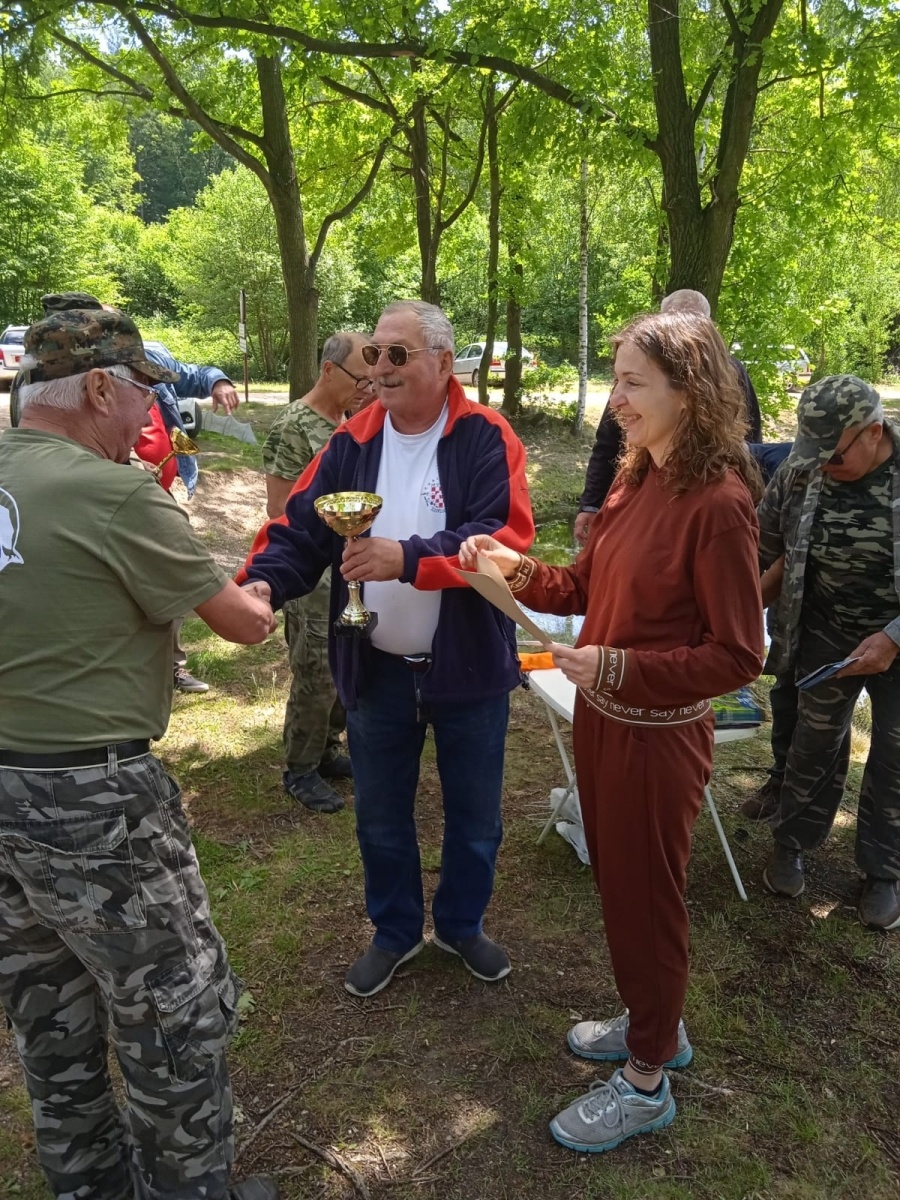 Zdjęcie w galerii na portalu naszraciborz.pl: Wędkarze walczyli o puchar dyrektorki Arboretum wiadomości z regionu