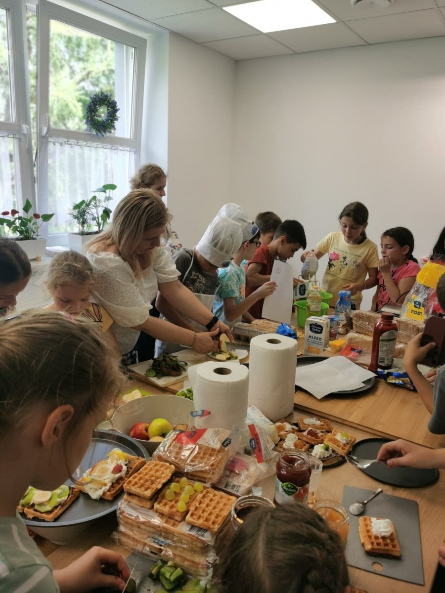 Zdjęcie w galerii na portalu naszraciborz.pl: Zespół Szkolno-Przedszkolny z Brzeźnicy podsumował projekt w ramach Erasmusa wiadomości z regionu