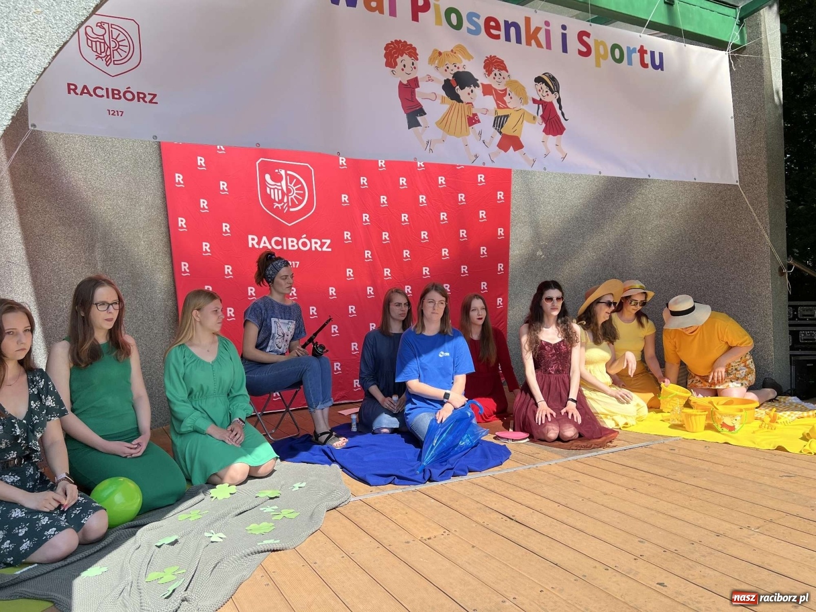 Zdjęcie w galerii na portalu naszraciborz.pl: Festiwal Piosenki i Sportu w parku im. Miasta Roth [FOTO i WIDEO] wiadomości z regionu