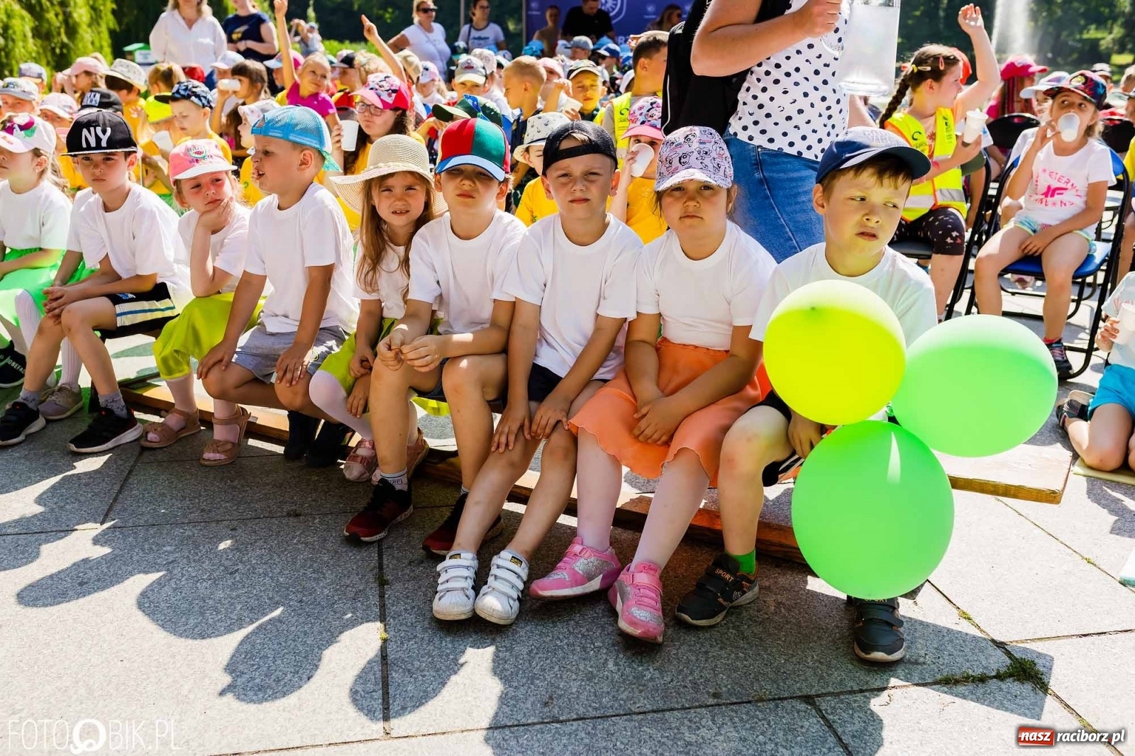 Zdjęcie w galerii na portalu naszraciborz.pl: Festiwal Piosenki i Sportu w parku im. Miasta Roth [FOTO i WIDEO] wiadomości z regionu