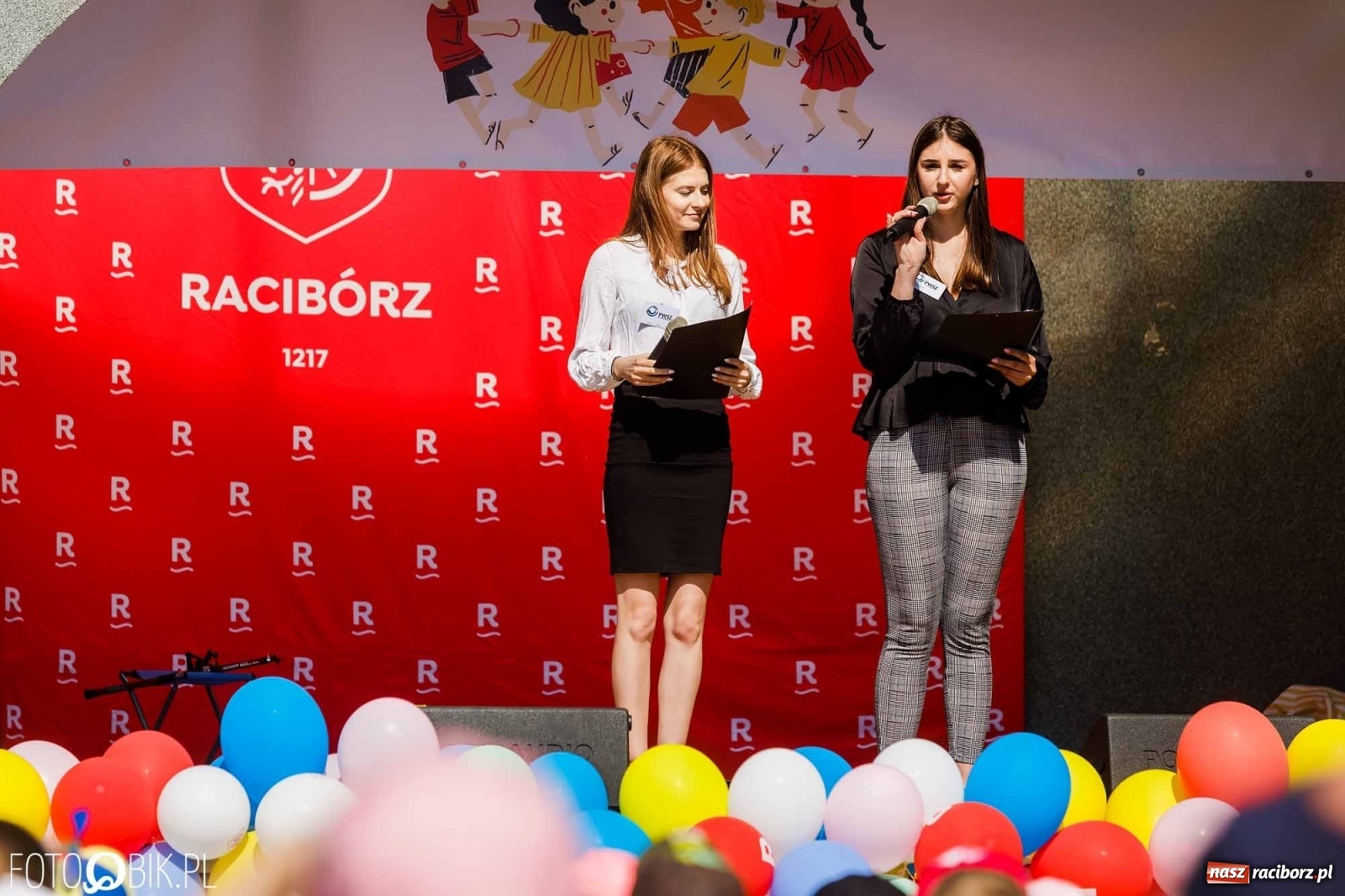 Zdjęcie w galerii na portalu naszraciborz.pl: Festiwal Piosenki i Sportu w parku im. Miasta Roth [FOTO i WIDEO] wiadomości z regionu