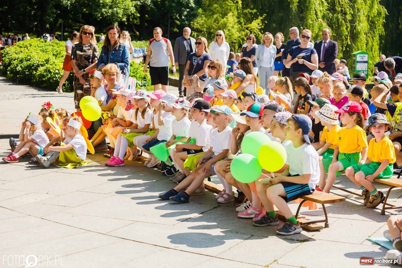 Zdjęcie w galerii na portalu naszraciborz.pl: Festiwal Piosenki i Sportu w parku im. Miasta Roth [FOTO i WIDEO] wiadomości z regionu
