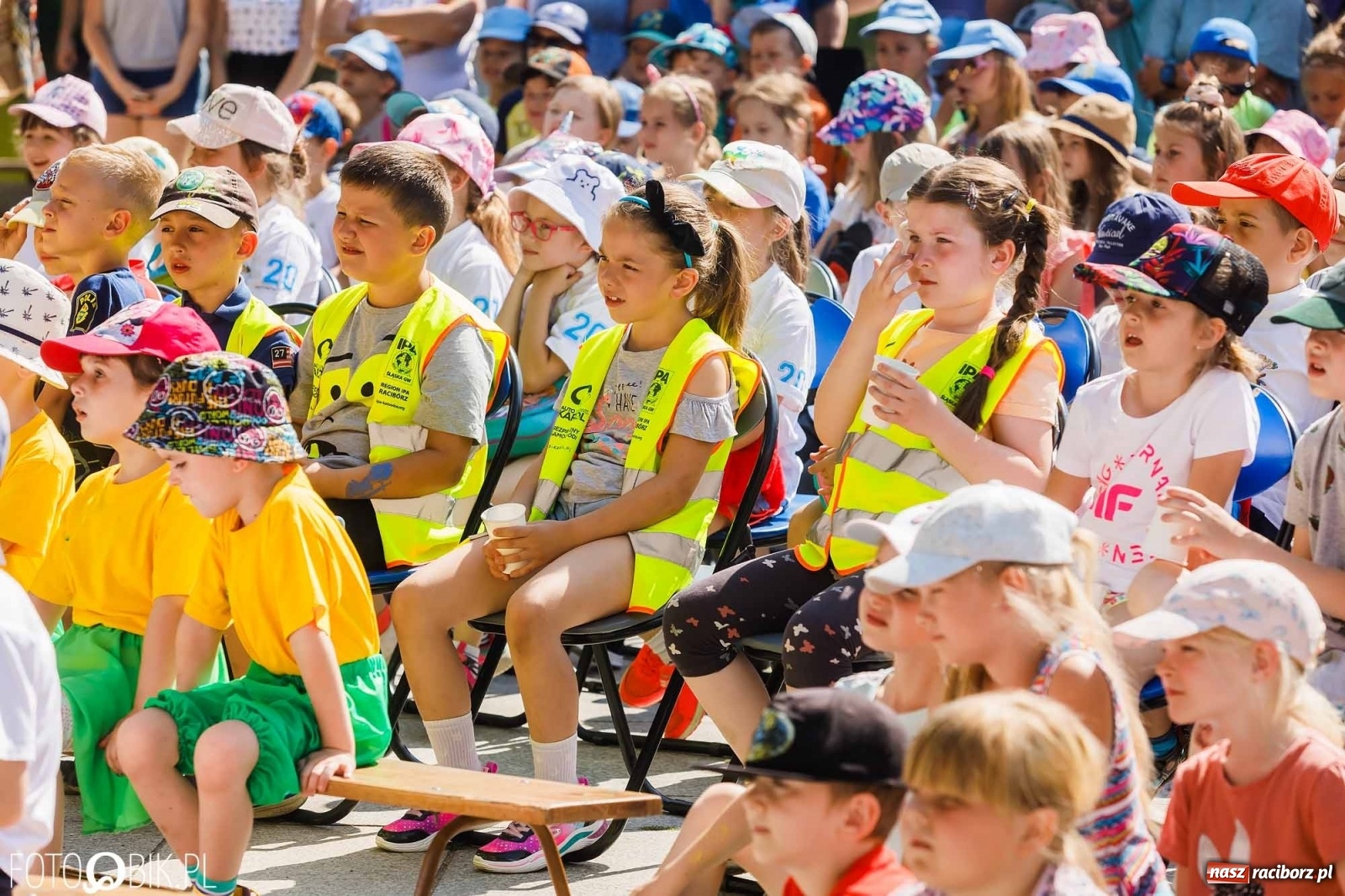 Zdjęcie w galerii na portalu naszraciborz.pl: Festiwal Piosenki i Sportu w parku im. Miasta Roth [FOTO i WIDEO] wiadomości z regionu