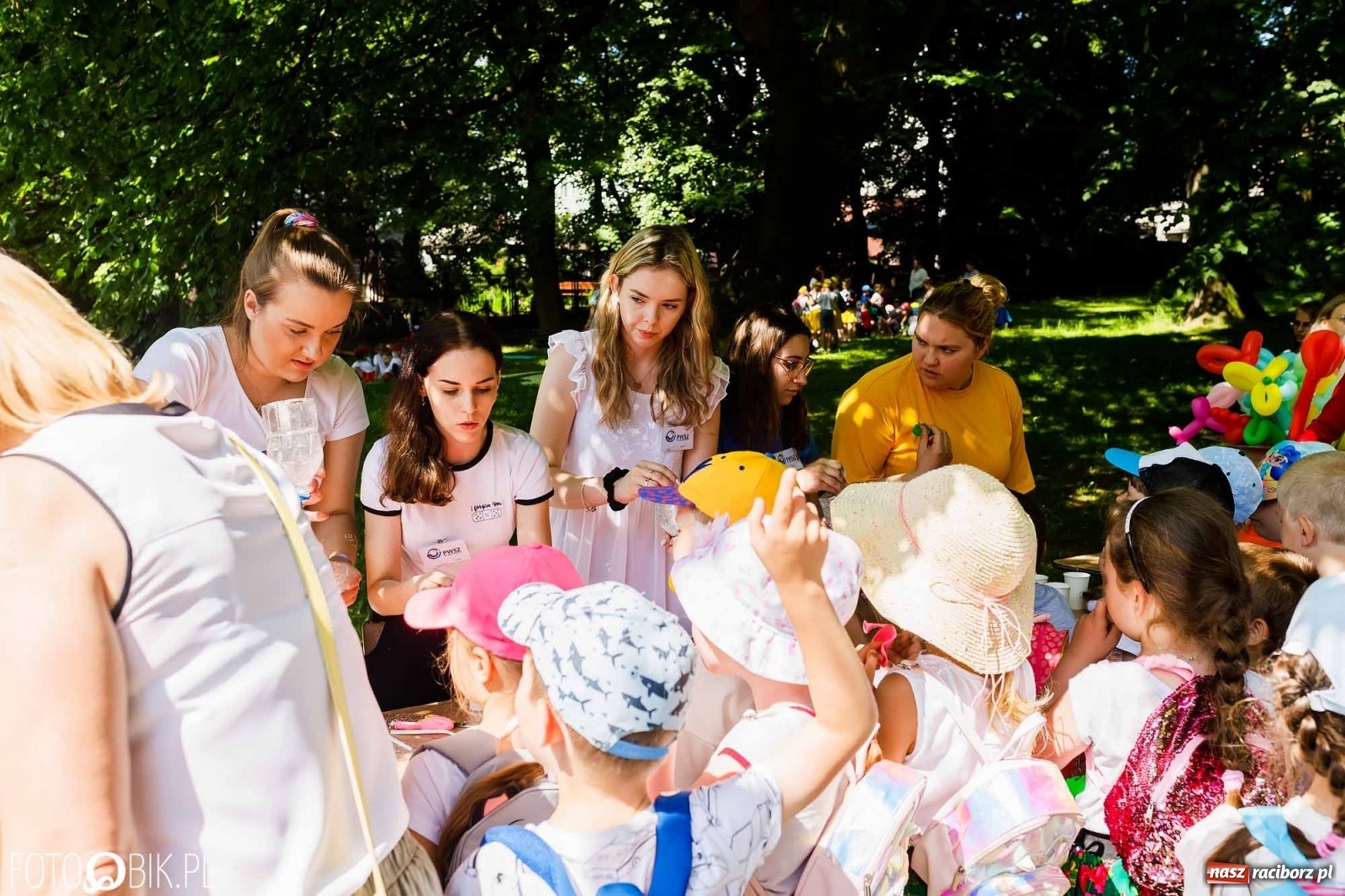 Zdjęcie w galerii na portalu naszraciborz.pl: Festiwal Piosenki i Sportu w parku im. Miasta Roth [FOTO i WIDEO] wiadomości z regionu