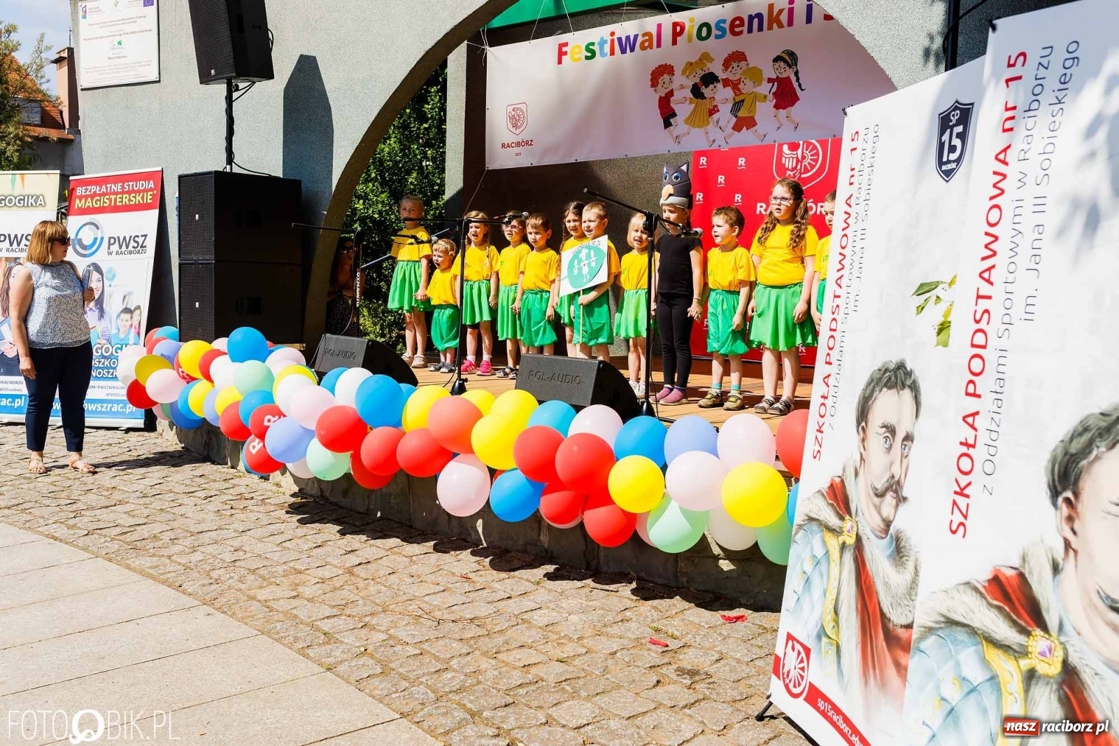 Zdjęcie w galerii na portalu naszraciborz.pl: Festiwal Piosenki i Sportu w parku im. Miasta Roth [FOTO i WIDEO] wiadomości z regionu