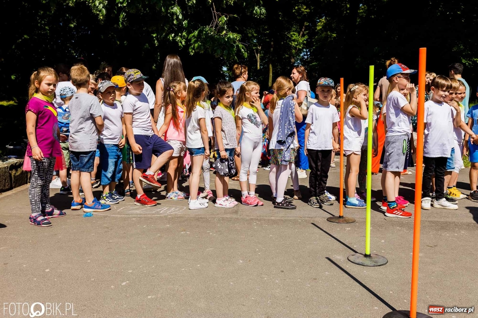 Zdjęcie w galerii na portalu naszraciborz.pl: Festiwal Piosenki i Sportu w parku im. Miasta Roth [FOTO i WIDEO] wiadomości z regionu