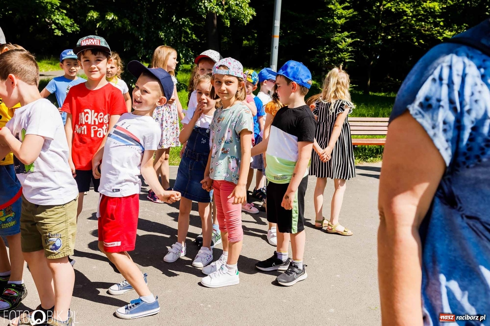 Zdjęcie w galerii na portalu naszraciborz.pl: Festiwal Piosenki i Sportu w parku im. Miasta Roth [FOTO i WIDEO] wiadomości z regionu