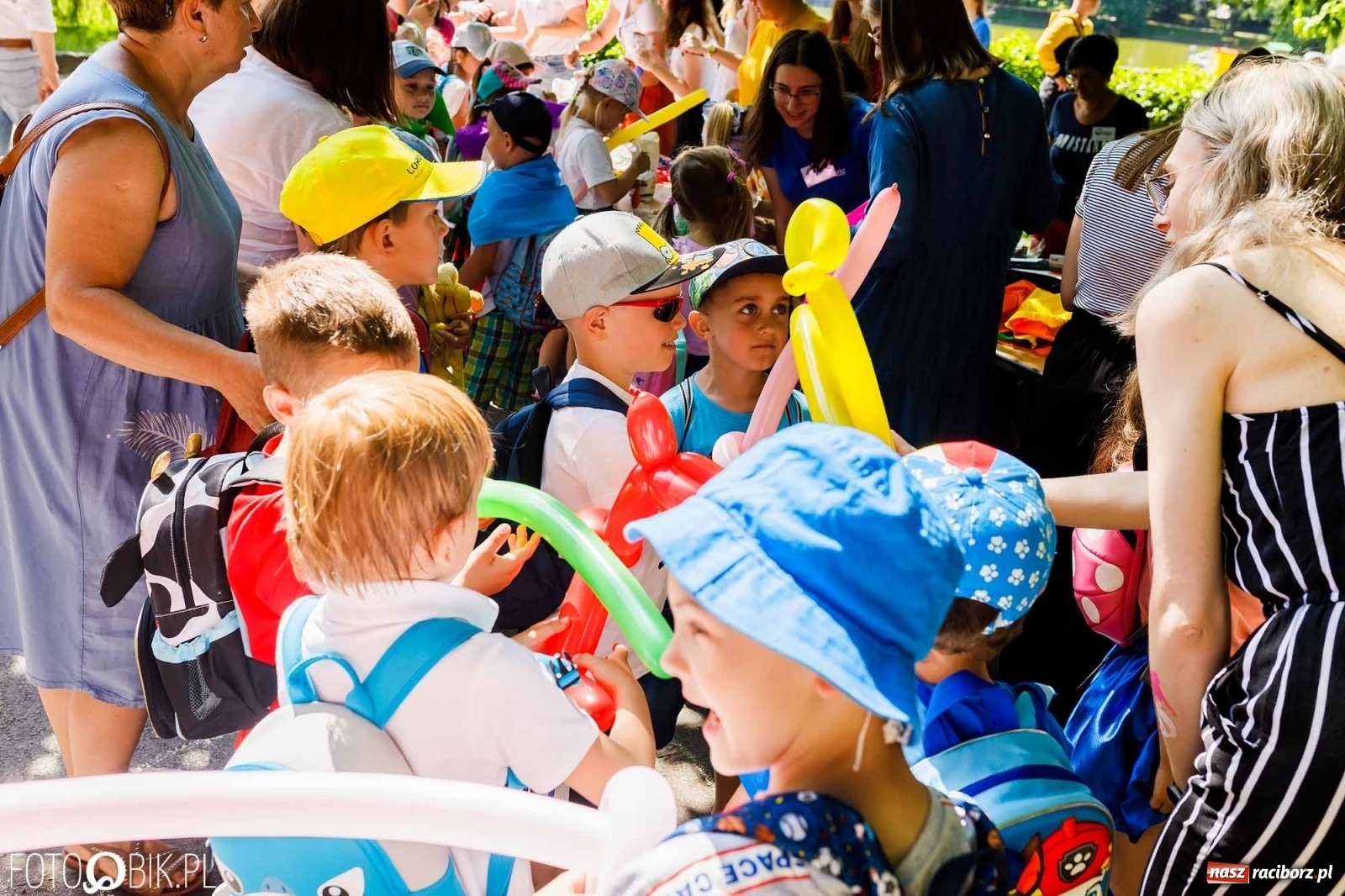 Zdjęcie w galerii na portalu naszraciborz.pl: Festiwal Piosenki i Sportu w parku im. Miasta Roth [FOTO i WIDEO] wiadomości z regionu