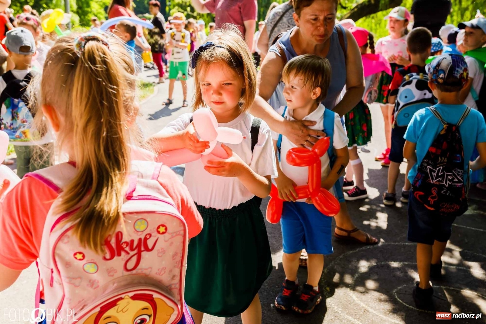 Zdjęcie w galerii na portalu naszraciborz.pl: Festiwal Piosenki i Sportu w parku im. Miasta Roth [FOTO i WIDEO] wiadomości z regionu