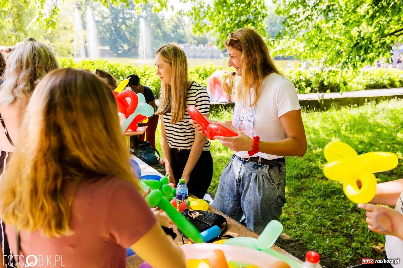 Zdjęcie w galerii na portalu naszraciborz.pl: Festiwal Piosenki i Sportu w parku im. Miasta Roth [FOTO i WIDEO] wiadomości z regionu