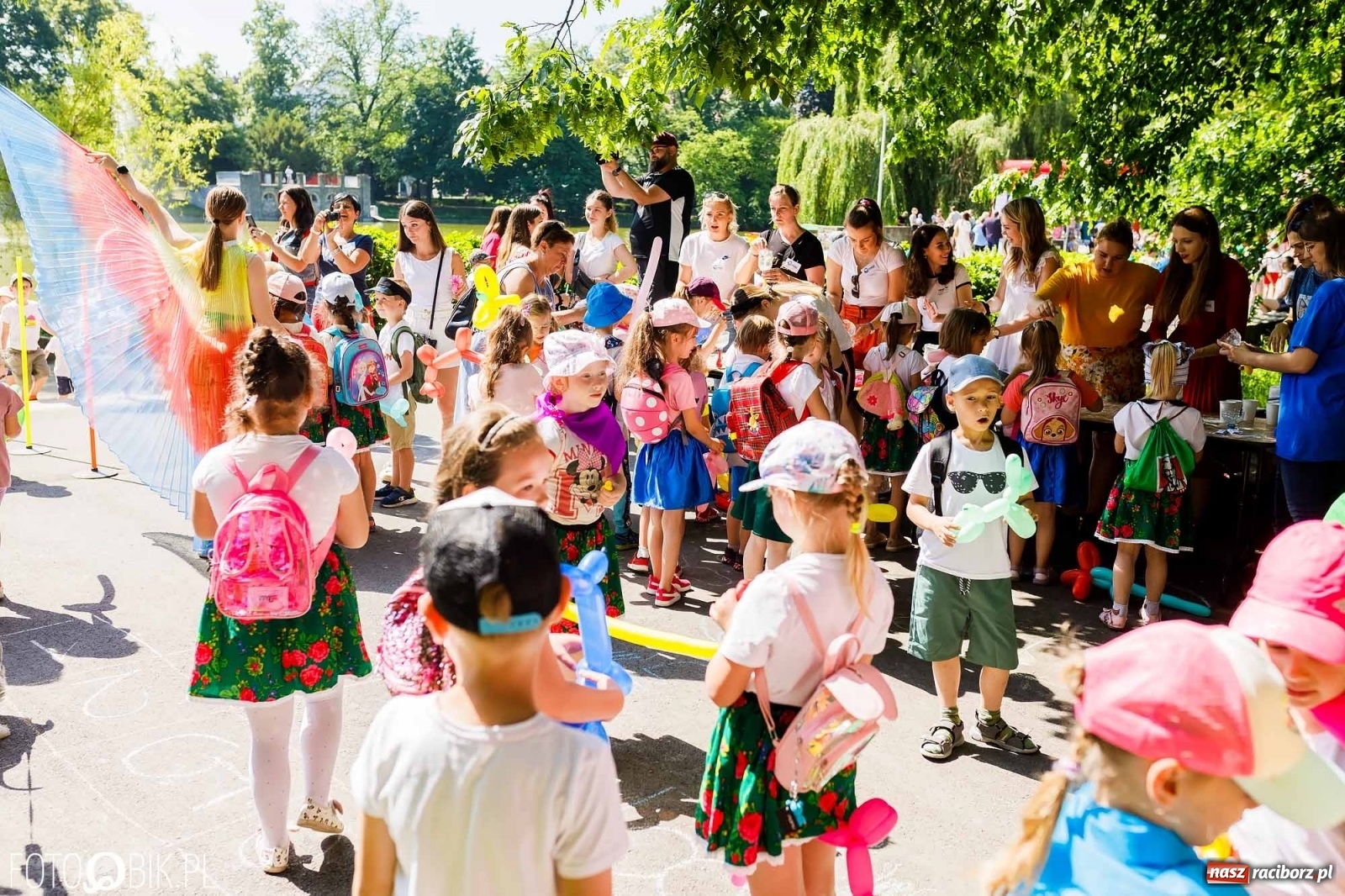 Zdjęcie w galerii na portalu naszraciborz.pl: Festiwal Piosenki i Sportu w parku im. Miasta Roth [FOTO i WIDEO] wiadomości z regionu