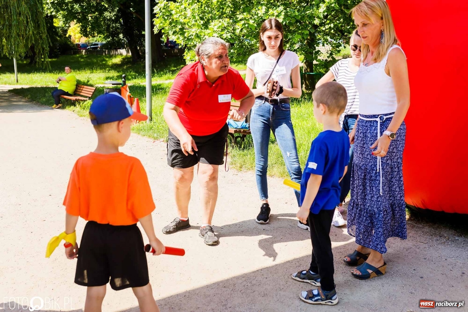 Zdjęcie w galerii na portalu naszraciborz.pl: Festiwal Piosenki i Sportu w parku im. Miasta Roth [FOTO i WIDEO] wiadomości z regionu