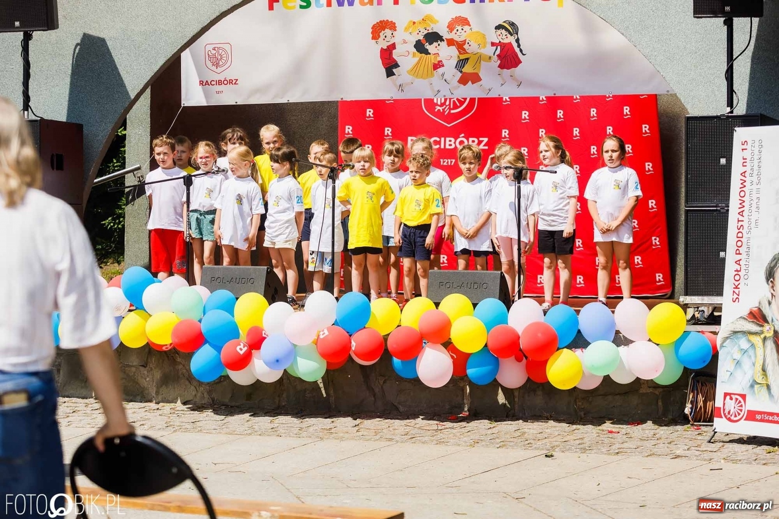 Zdjęcie w galerii na portalu naszraciborz.pl: Festiwal Piosenki i Sportu w parku im. Miasta Roth [FOTO i WIDEO] wiadomości z regionu