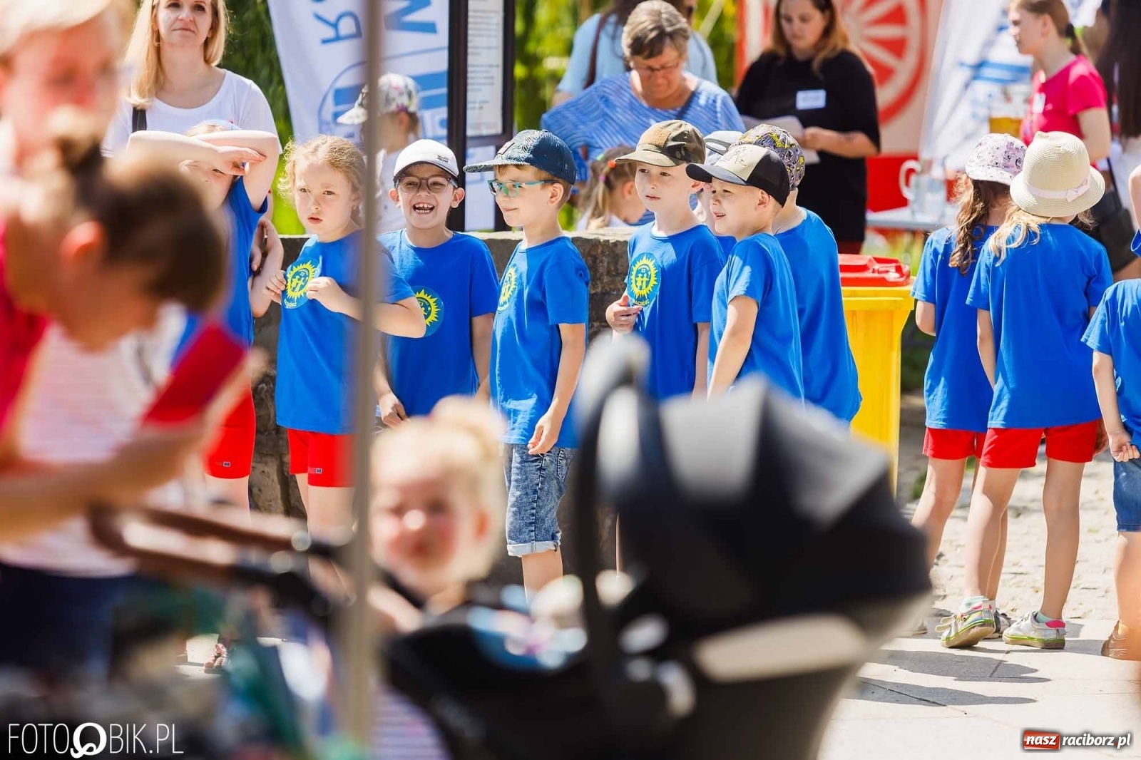 Zdjęcie w galerii na portalu naszraciborz.pl: Festiwal Piosenki i Sportu w parku im. Miasta Roth [FOTO i WIDEO] wiadomości z regionu
