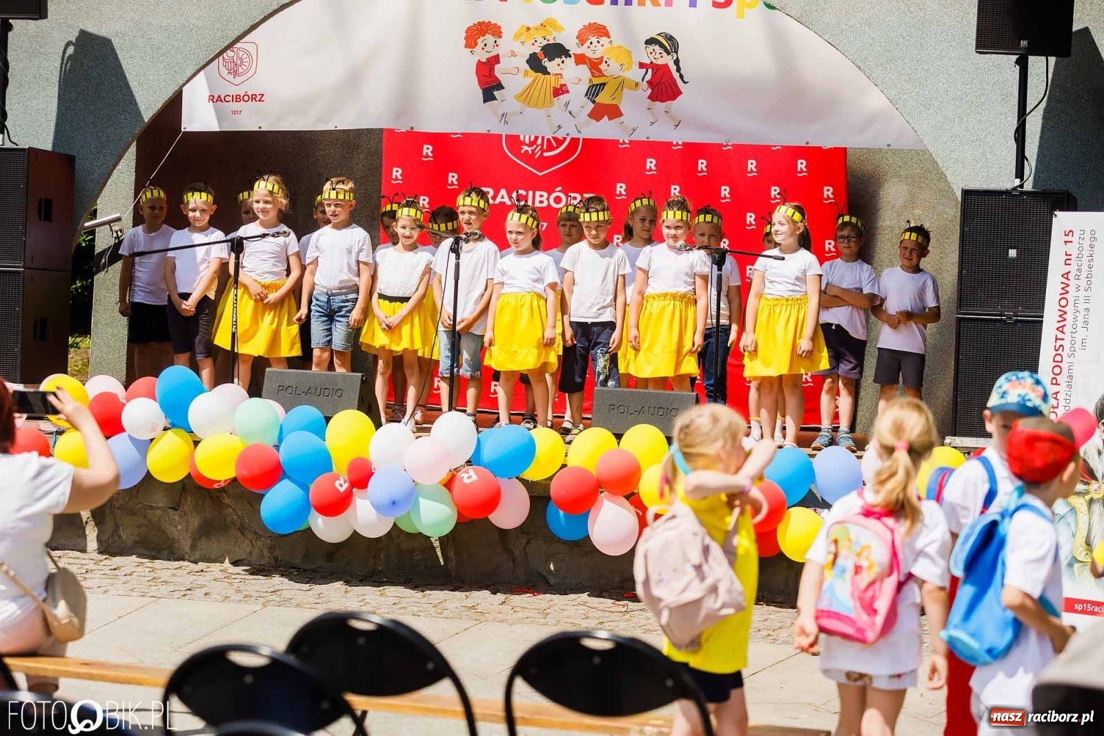 Zdjęcie w galerii na portalu naszraciborz.pl: Festiwal Piosenki i Sportu w parku im. Miasta Roth [FOTO i WIDEO] wiadomości z regionu