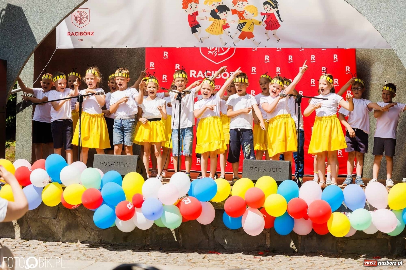 Zdjęcie w galerii na portalu naszraciborz.pl: Festiwal Piosenki i Sportu w parku im. Miasta Roth [FOTO i WIDEO] wiadomości z regionu