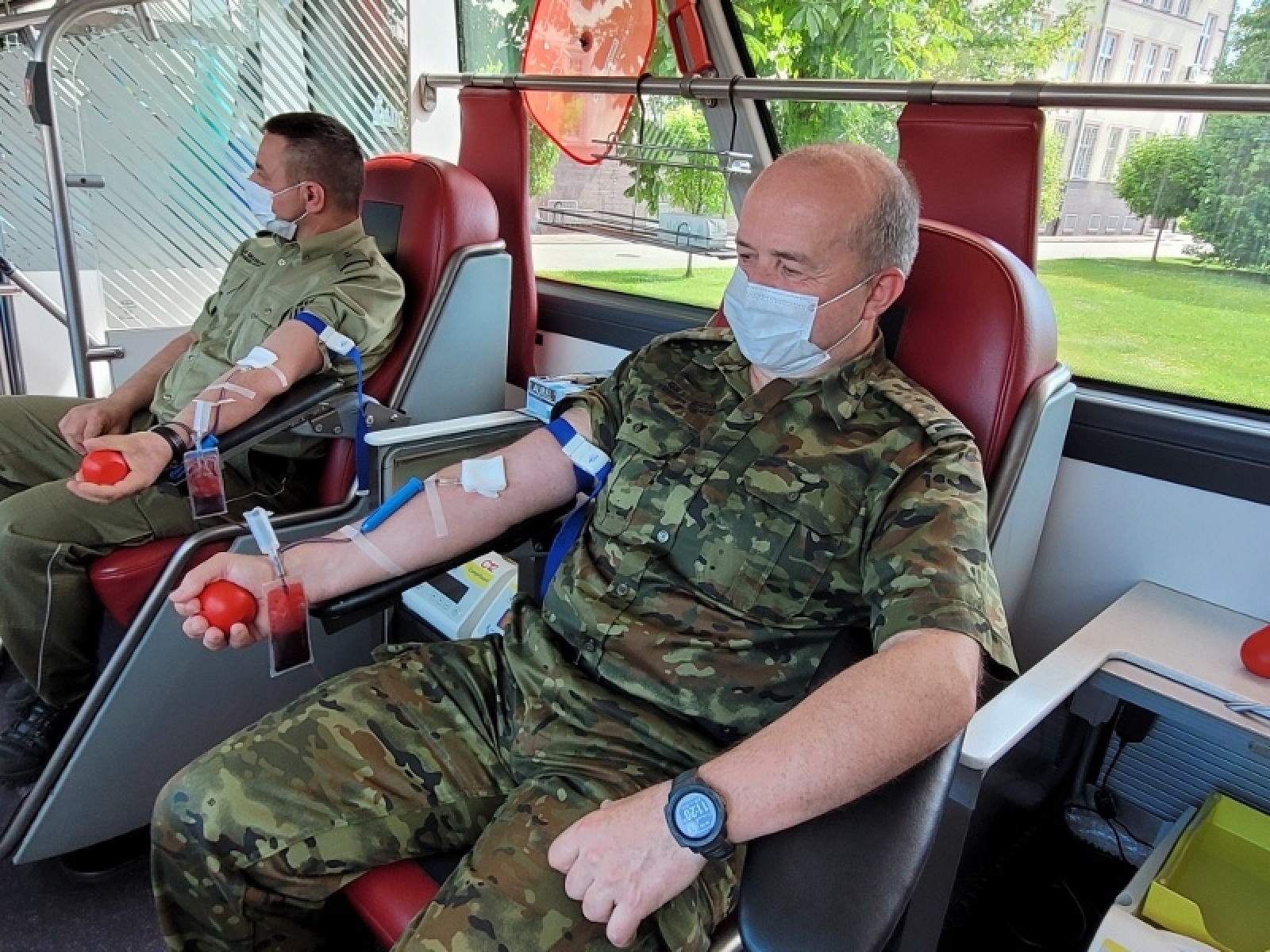 Zdjęcie w galerii na portalu naszraciborz.pl: Pierwsze litry Pogranicznej Grupy Krwi ze Śląskiego Oddziału Straży Granicznej wiadomości z regionu