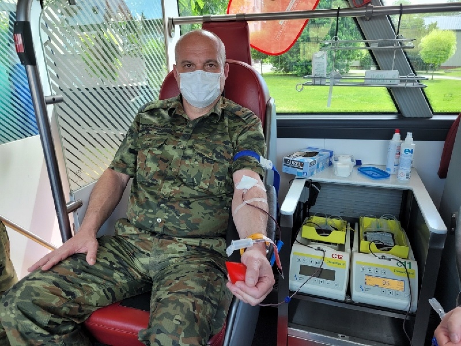 Zdjęcie w galerii na portalu naszraciborz.pl: Pierwsze litry Pogranicznej Grupy Krwi ze Śląskiego Oddziału Straży Granicznej wiadomości z regionu