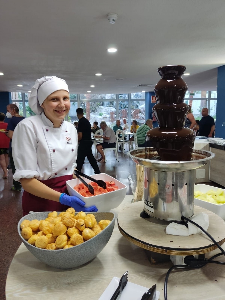 Zdjęcie w galerii na portalu naszraciborz.pl: Praktyki skąpane w słońcu. Raciborzanie na Wyspach Kanaryjskich i Cyprze wiadomości z regionu